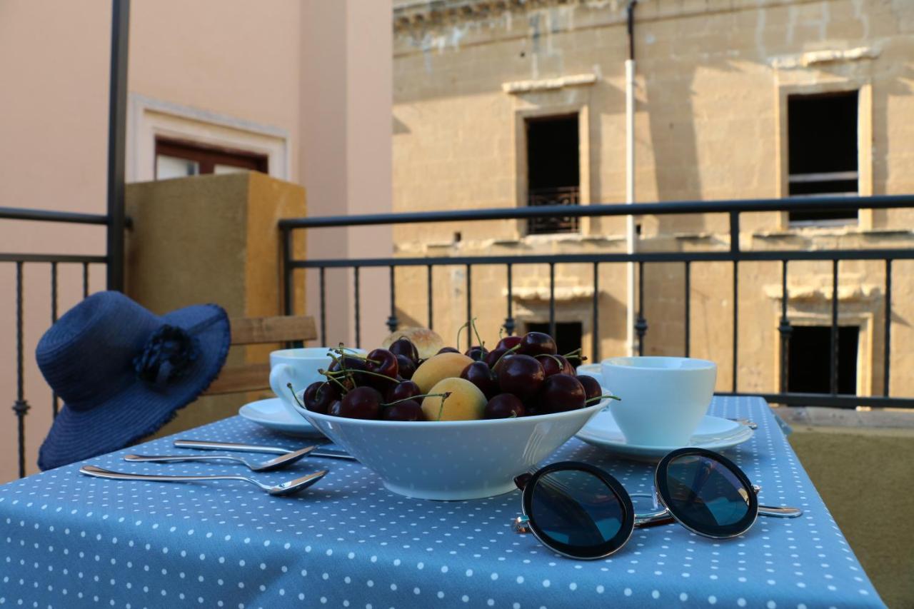 La Terrazza Di Carolina Panzió Agrigento Kültér fotó